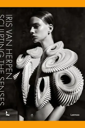 Speciale Aanbieding Iris van Herpen: Sculpting the Senses