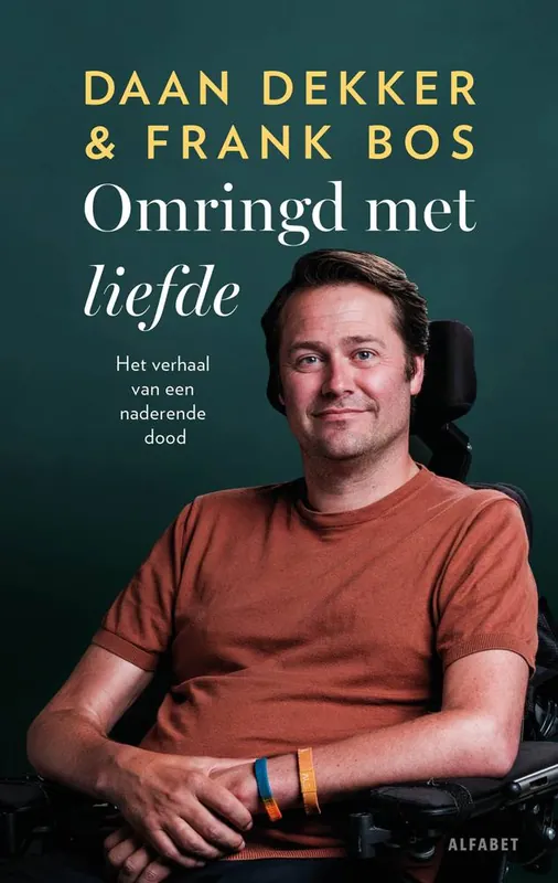 Omringd met liefde / Druk 1 Koopje